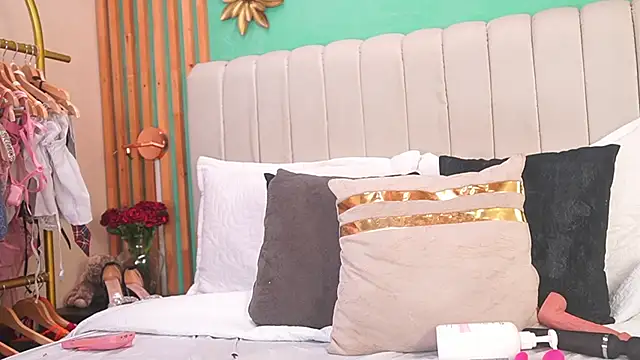 Snapshot of katlyn_martins chatting on November 1, 2025, 6:13 pm katlyn martins online show from November 1, 2025, 6:13 pm