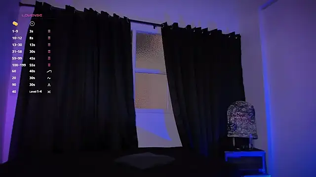 Snapshot of AramJoness chatting on November 22, 2025, 8:18 pm AramJoness online show from November 22, 2025, 8:18 pm