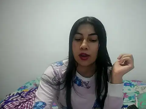  katerin love1 online show from November 10, 2025, 10:04 pm