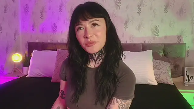 Scolw online show from October 23, 2025, 7:56 pm