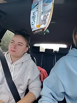 ElenaMaeer online show from September 28, 2025, 9:49 am