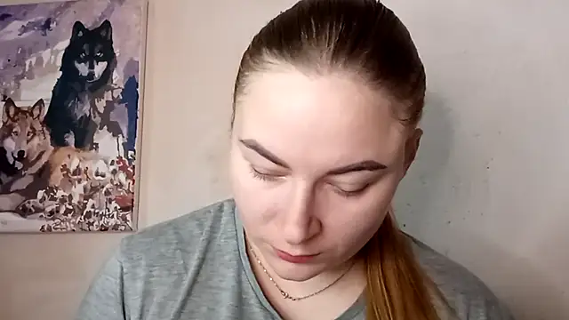 Snapshot of ElenaMaeer chatting on December 20, 2025, 10:07 am ElenaMaeer online show from December 20, 2025, 10:07 am