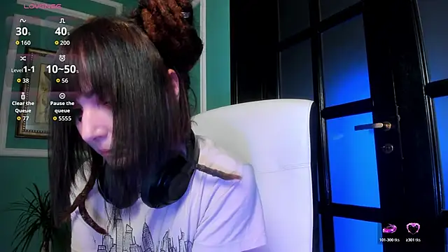 Snapshot of 1Munique chatting on November 2, 2025, 2:44 pm 1Munique online show from November 2, 2025, 2:44 pm