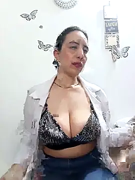 christine-x online show from November 7, 2025, 10:13 pm