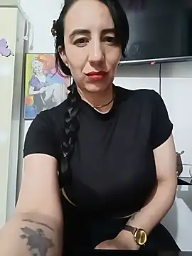 Snapshot of christine-x chatting on June 20, 2026, 10:37 pm christine-x online show from June 20, 2026, 10:37 pm