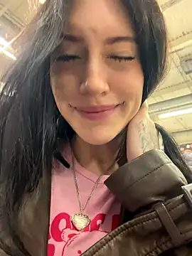 Snapshot of Melissa_crazy chatting on December 1, 2025, 4:19 pm Melissa crazy online show from December 1, 2025, 4:19 pm