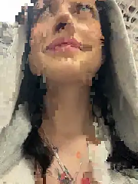 Snapshot of Melissa_crazy chatting on November 6, 2025, 4:22 pm Melissa crazy online show from November 6, 2025, 4:22 pm