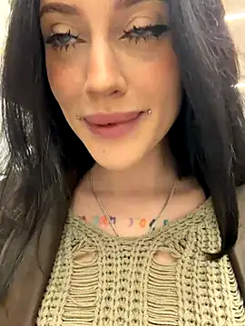 Snapshot of Melissa_crazy chatting on November 29, 2025, 4:07 pm Melissa crazy online show from November 29, 2025, 4:07 pm