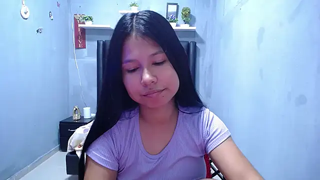 Letty Plugxo online show from May 15, 2026, 3:10 pm