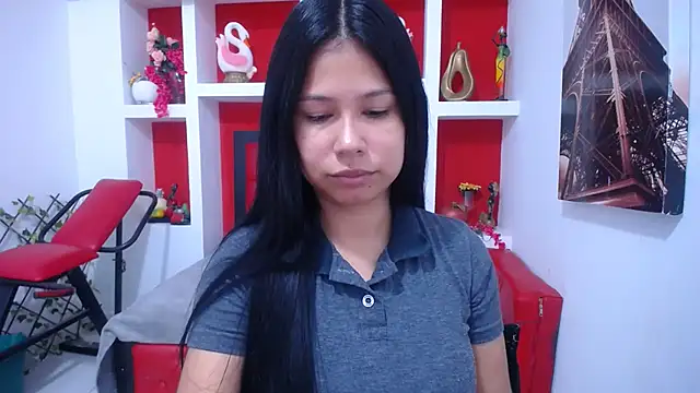 Letty Plugxo online show from October 17, 2025, 12:18 pm