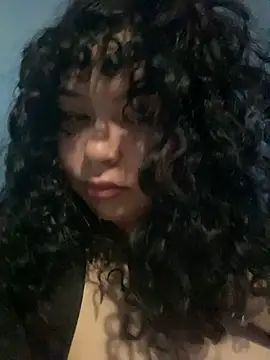 Snapshot of Kimberliprivv chatting on June 1, 2026, 4:28 pm Kimberliprivv online show from June 1, 2026, 4:28 pm
