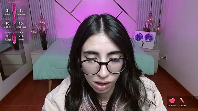 LenaRoses online show from January 15, 2026, 8:45 pm