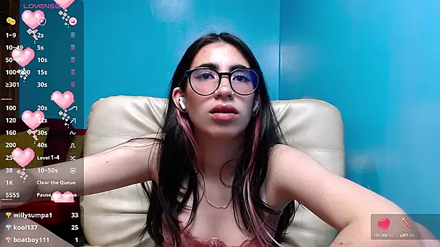 LenaRoses online show from December 2, 2024, 11:13 pm