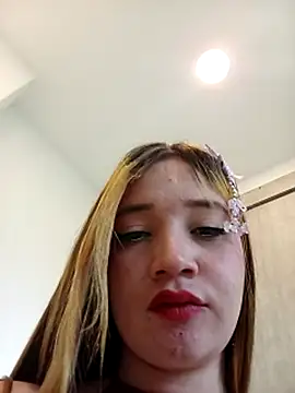 Snapshot of Valerii_Gil chatting on June 3, 2026, 7:51 pm Valerii Gil online show from June 3, 2026, 7:51 pm