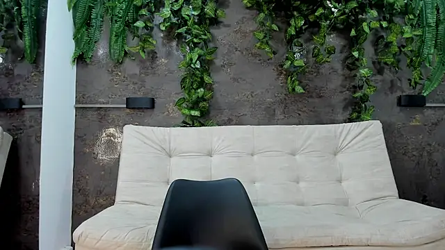 Snapshot of alice_greco chatting on January 12, 2026, 4:36 pm alice greco online show from January 12, 2026, 4:36 pm