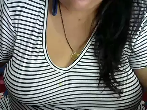 Snapshot of dramebaz_queen chatting on June 22, 2026, 5:43 pm dramebaz queen online show from June 22, 2026, 5:43 pm