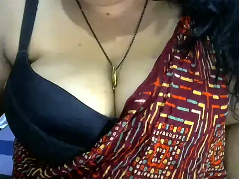 Snapshot of dramebaz_queen chatting on May 1, 2026, 6:46 pm dramebaz queen online show from May 1, 2026, 6:46 pm