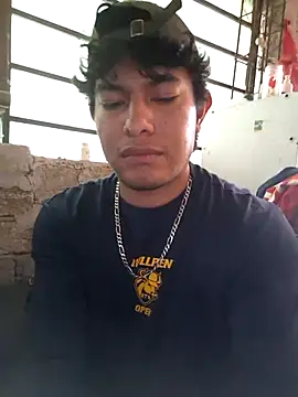 GusssHOT online show from October 16, 2025, 7:44 pm