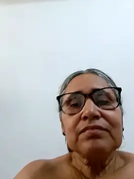 Snapshot of _candi chatting on February 12, 2026, 3:01 pm candi online show from February 12, 2026, 3:01 pm