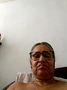 Snapshot of _candi chatting on March 1, 2026, 1:55 pm candi online show from March 1, 2026, 1:55 pm