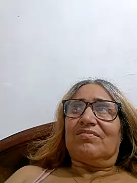  candi online show from December 21, 2025, 2:13 am