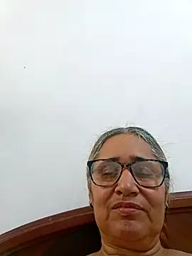 Snapshot of _candi chatting on January 18, 2026, 2:53 pm candi online show from January 18, 2026, 2:53 pm