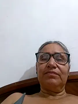 Snapshot of _candi chatting on February 21, 2026, 11:12 am candi online show from February 21, 2026, 11:12 am