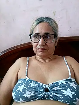  candi online show from October 8, 2025, 3:24 pm