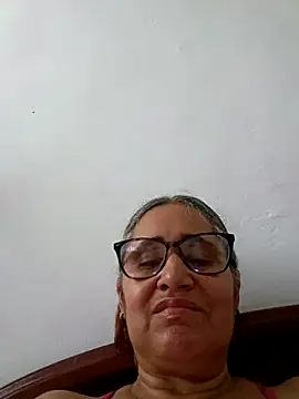 Snapshot of _candi chatting on February 17, 2026, 2:03 pm candi online show from February 17, 2026, 2:03 pm