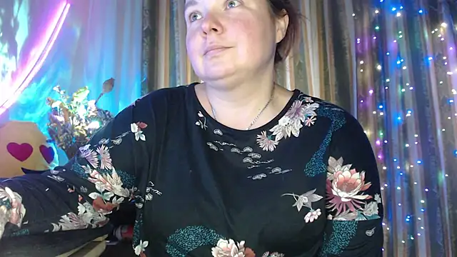 Snapshot of amorelara chatting on July 13, 2026, 12:04 pm amorelara online show from July 13, 2026, 12:04 pm