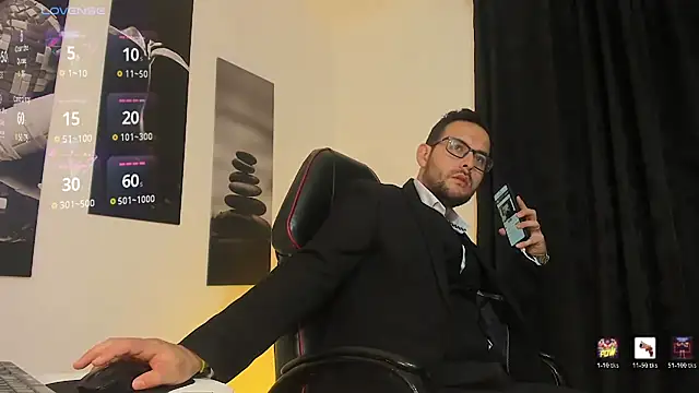 Snapshot of Jerry_hot1 chatting on March 4, 2026, 12:57 pm Jerry hot1 online show from March 4, 2026, 12:57 pm