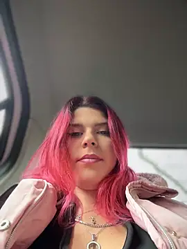 RiriRoseey online show from December 3, 2025, 8:47 am