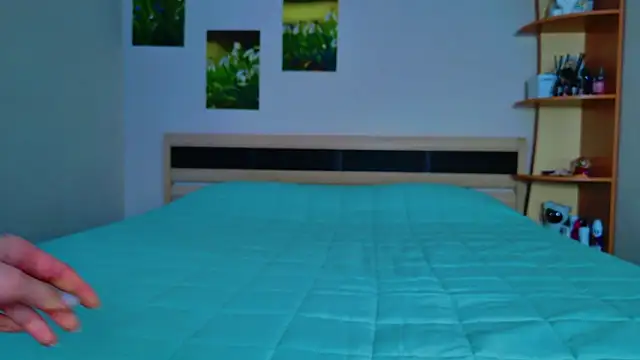 Miss Arwen online show from March 12, 2025, 7:35 am