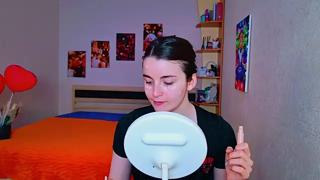 Miss Arwen online show from March 7, 2025, 5:29 am