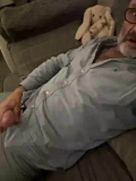 Snapshot of Shyboy817 chatting on December 14, 2025, 8:25 pm Shyboy817 online show from December 14, 2025, 8:25 pm