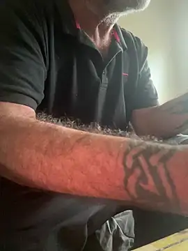 Snapshot of Shyboy817 chatting on December 22, 2025, 11:10 am Shyboy817 online show from December 22, 2025, 11:10 am