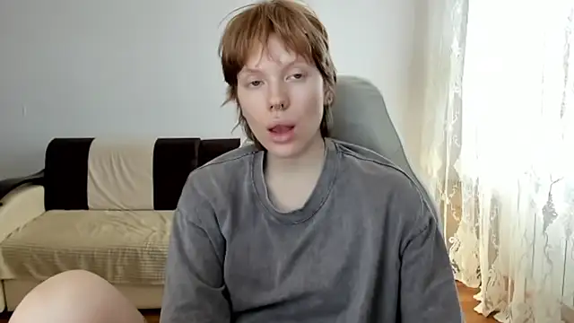 StellaDavis online show from May 21, 2026, 11:07 am