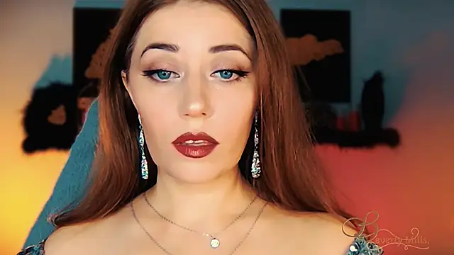 MissBeverlyMills online show from November 10, 2025, 2:27 am