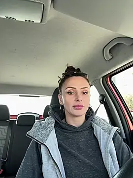 dolcevita002 online show from March 12, 2026, 11:36 am