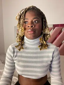 Snapshot of Tamara_Lubezkii chatting on February 21, 2025, 6:15 pm Tamara Lubezkii online show from February 21, 2025, 6:15 pm