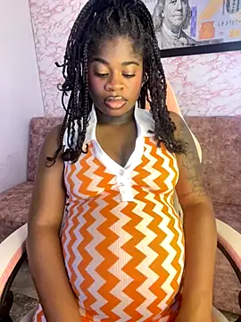 Snapshot of Tamara_Lubezkii chatting on September 30, 2025, 7:09 pm Tamara Lubezkii online show from September 30, 2025, 7:09 pm