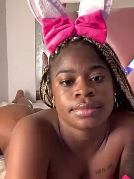 Snapshot of Tamara_Lubezkii chatting on February 1, 2025, 7:55 pm Tamara Lubezkii online show from February 1, 2025, 7:55 pm