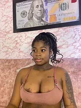 Snapshot of Tamara_Lubezkii chatting on October 30, 2025, 7:11 pm Tamara Lubezkii online show from October 30, 2025, 7:11 pm