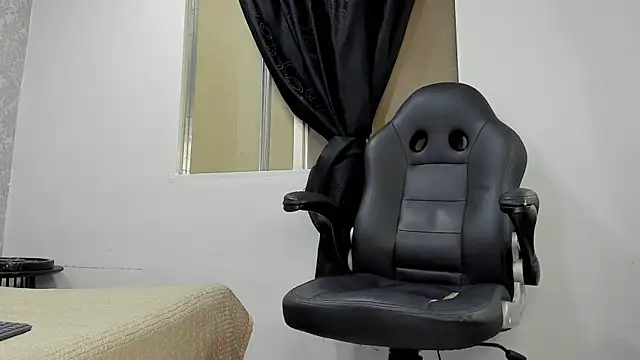 andrew rose  online show from March 19, 2025, 6:46 am