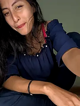 Anahi cake online show from March 11, 2025, 4:19 am