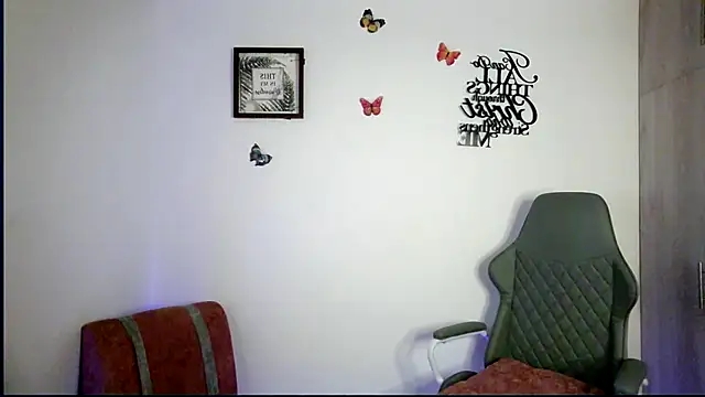 Nala j8 online show from April 15, 2026, 7:58 pm