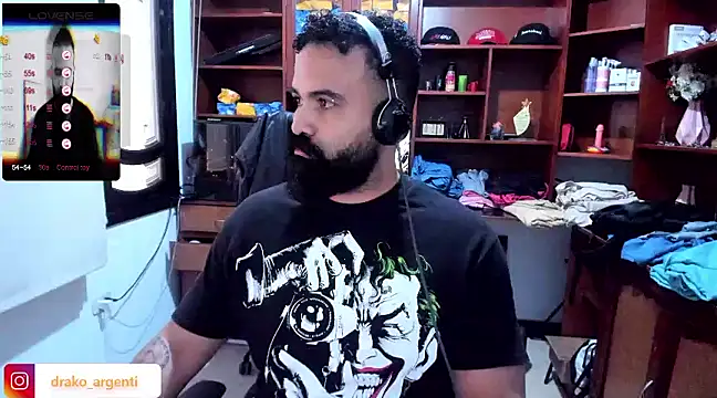 Snapshot of Drako_Argentii chatting on January 7, 2025, 3:33 pm Drako Argentii online show from January 7, 2025, 3:33 pm