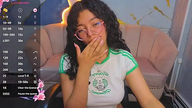 victoria castillo b online show from March 19, 2026, 3:12 pm