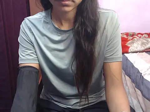 Angel kiyara online show from November 25, 2025, 7:36 pm