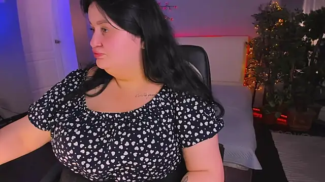 MonaSteele online show from May 22, 2026, 5:27 am